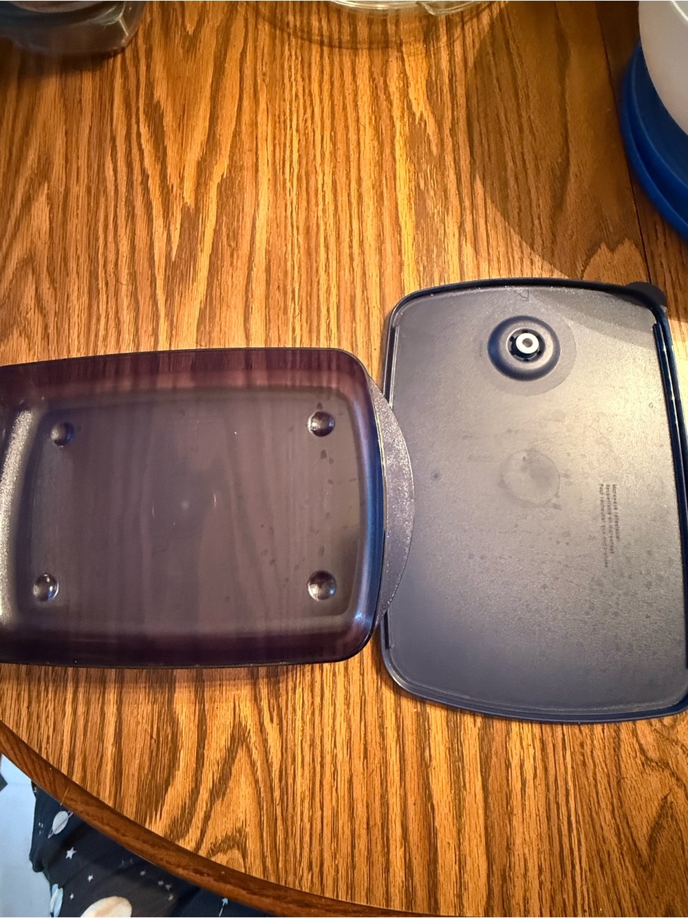 Tupperware Dark Blue Airtight Rectangular Food Storage Container - Picture 3 of 6